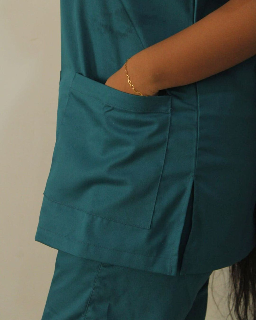 Women’s Classic Scrub Top - Hunter Green